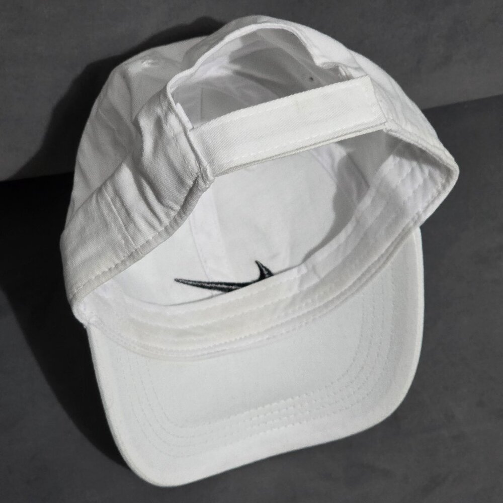 Nike Boys/Child 4-7 Hat Adjustable Cap – Excellent Used Condition - Picture 7 of 8